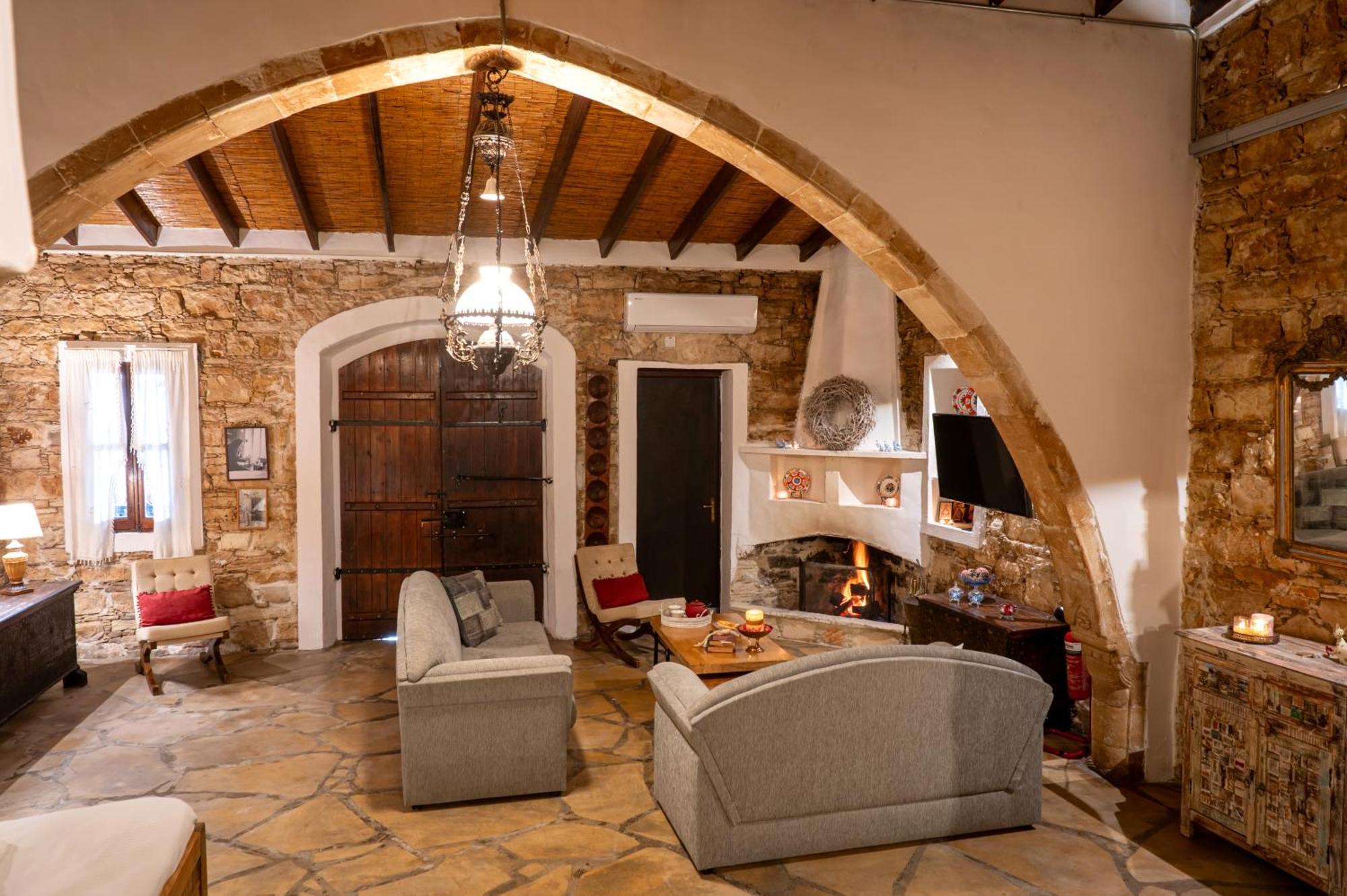 لوفو Oinoessa Traditional Boutique Guest Houses المظهر الخارجي الصورة