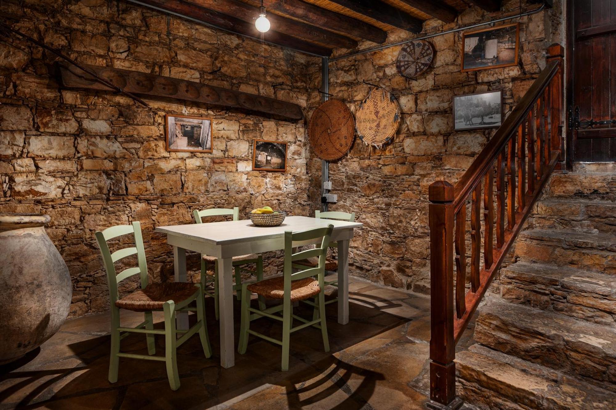 لوفو Oinoessa Traditional Boutique Guest Houses المظهر الخارجي الصورة