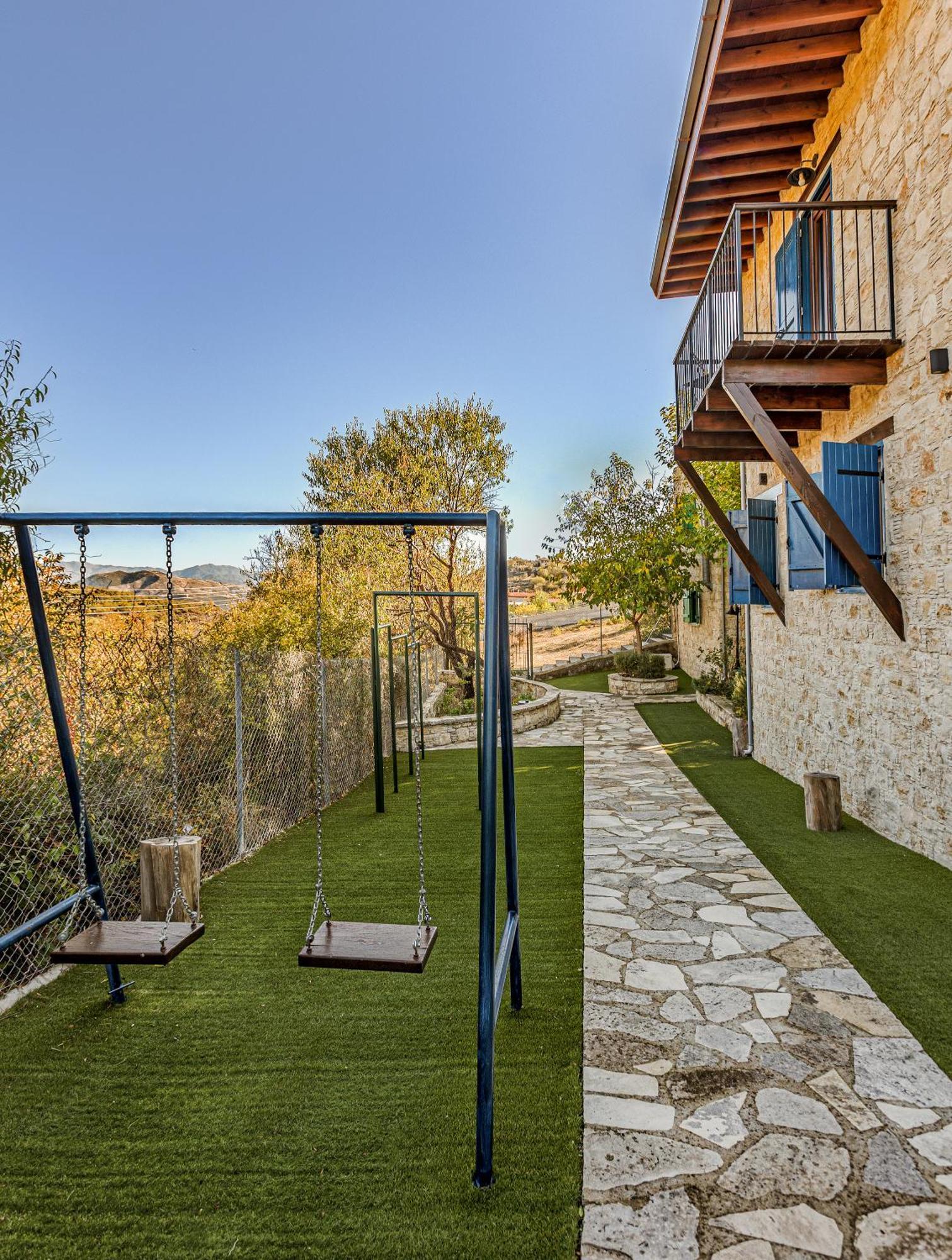 لوفو Oinoessa Traditional Boutique Guest Houses المظهر الخارجي الصورة